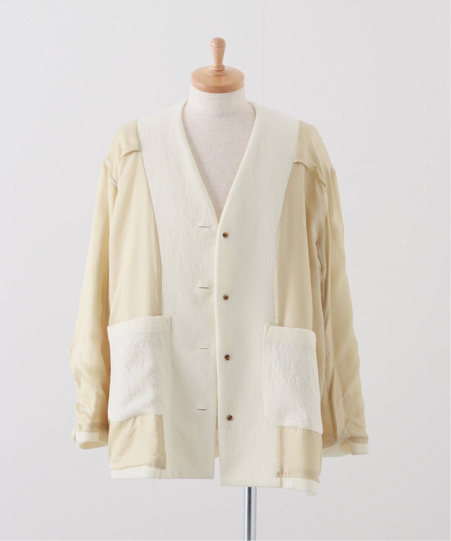 La Favola リネンキャンパスパイピングノーカラージャケット