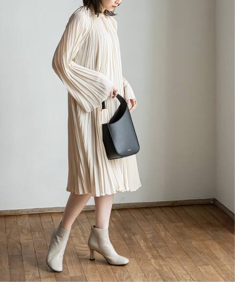 追加予約 クラッシュプリーツミニワンピース Noble ノーブル 公式のファッション通販 Baycrew S Store