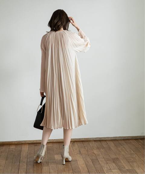 追加 クラッシュプリーツミニワンピース Noble ノーブル 公式のファッション通販 Baycrew S Store 追加 クラッシュプリーツミニワンピース Noble ノーブル 公式のファッション通販 Baycrew S Store