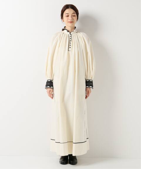 Currentage カレンテージ エンブロイダリーワンピース Iena イエナ 公式のファッション通販 Baycrew S Store Currentage カレンテージ エンブロイダリーワンピース Iena イエナ 公式のファッション通販 Baycrew S Store