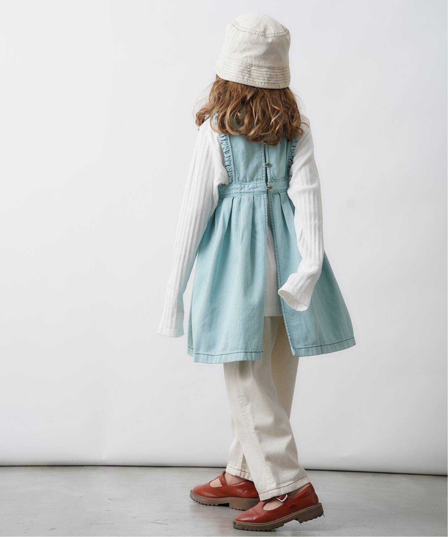 himher*YANUK】カラーデニムエプロンドレス kids（ワンピース）｜IENA  