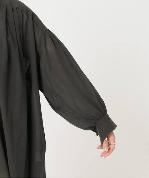 スタンドカラータックブラウス B C Stock ベーセーストック 公式のファッション通販 21051700800420 Baycrew S Store