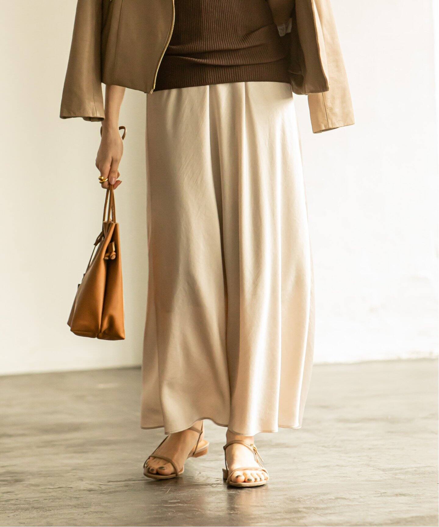 激安オンラインショップ ノーブル ナローAラインサテンスカート ロング ...