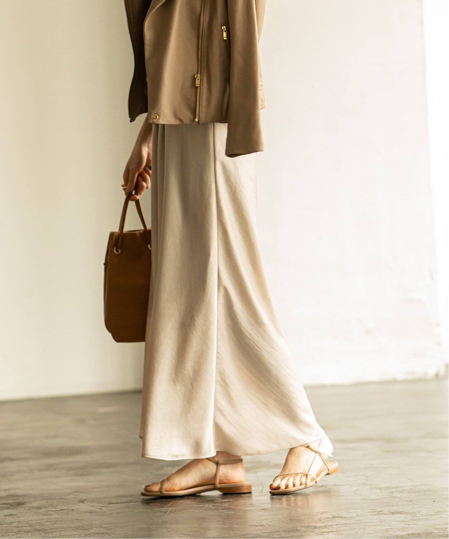 激安オンラインショップ ノーブル ナローAラインサテンスカート ロング ...