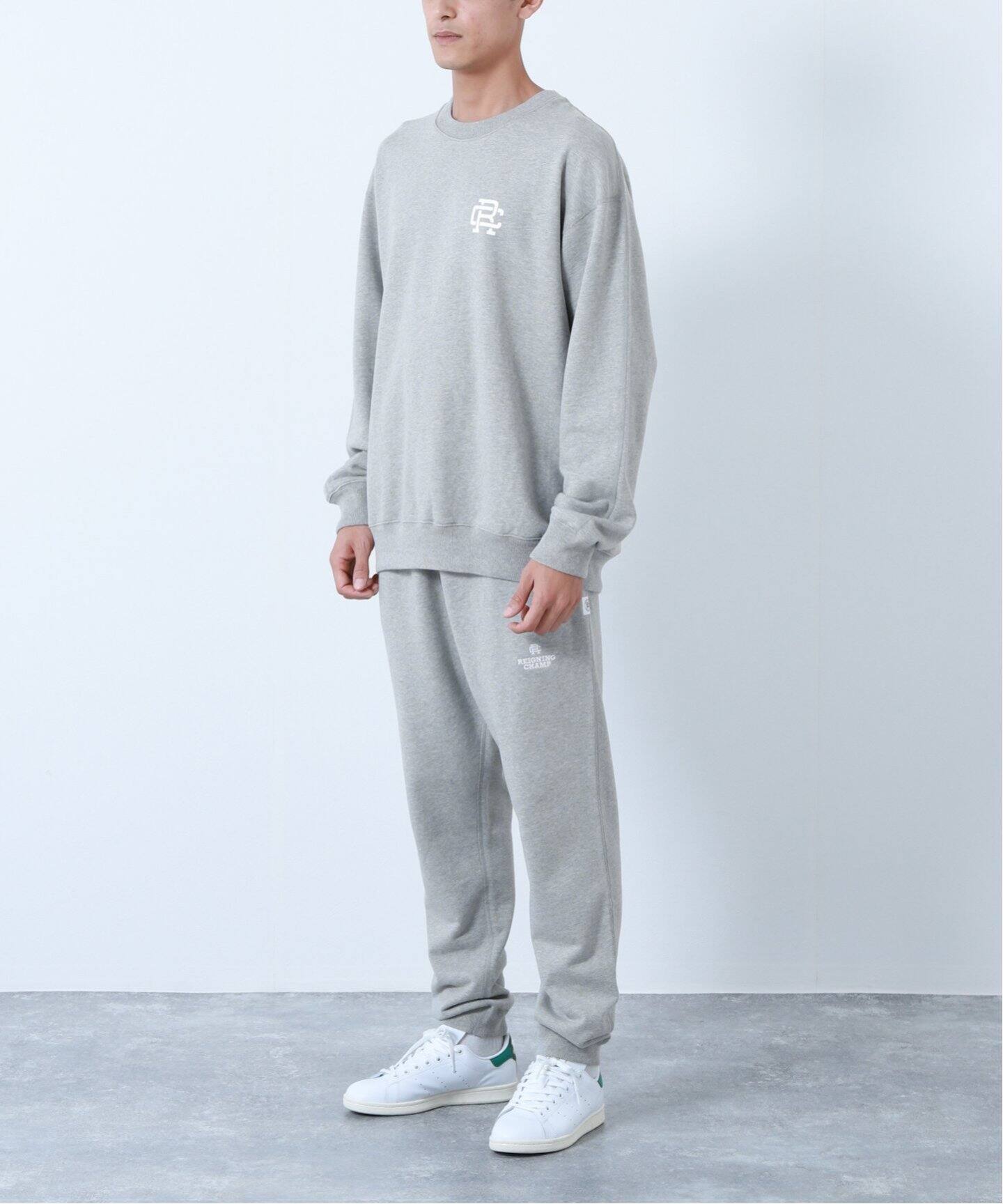 REIGNING CHAMP 勝ち得 スウェットパンツ ミッドウェイト RELAXED
