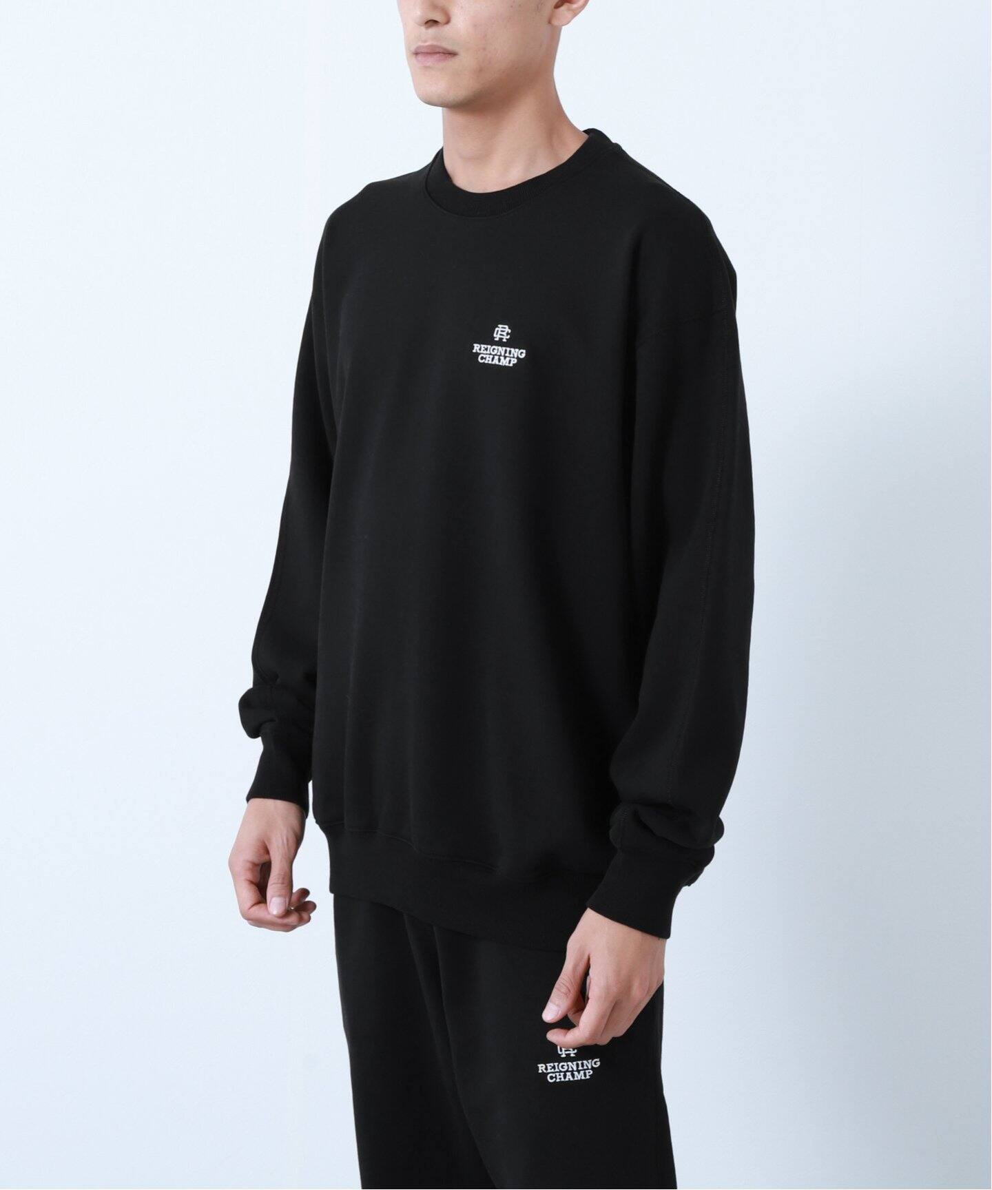 日本限定 EMB. RELAXED CREWNECK MIDWEIGHT（スウェット）｜REIGNING 
