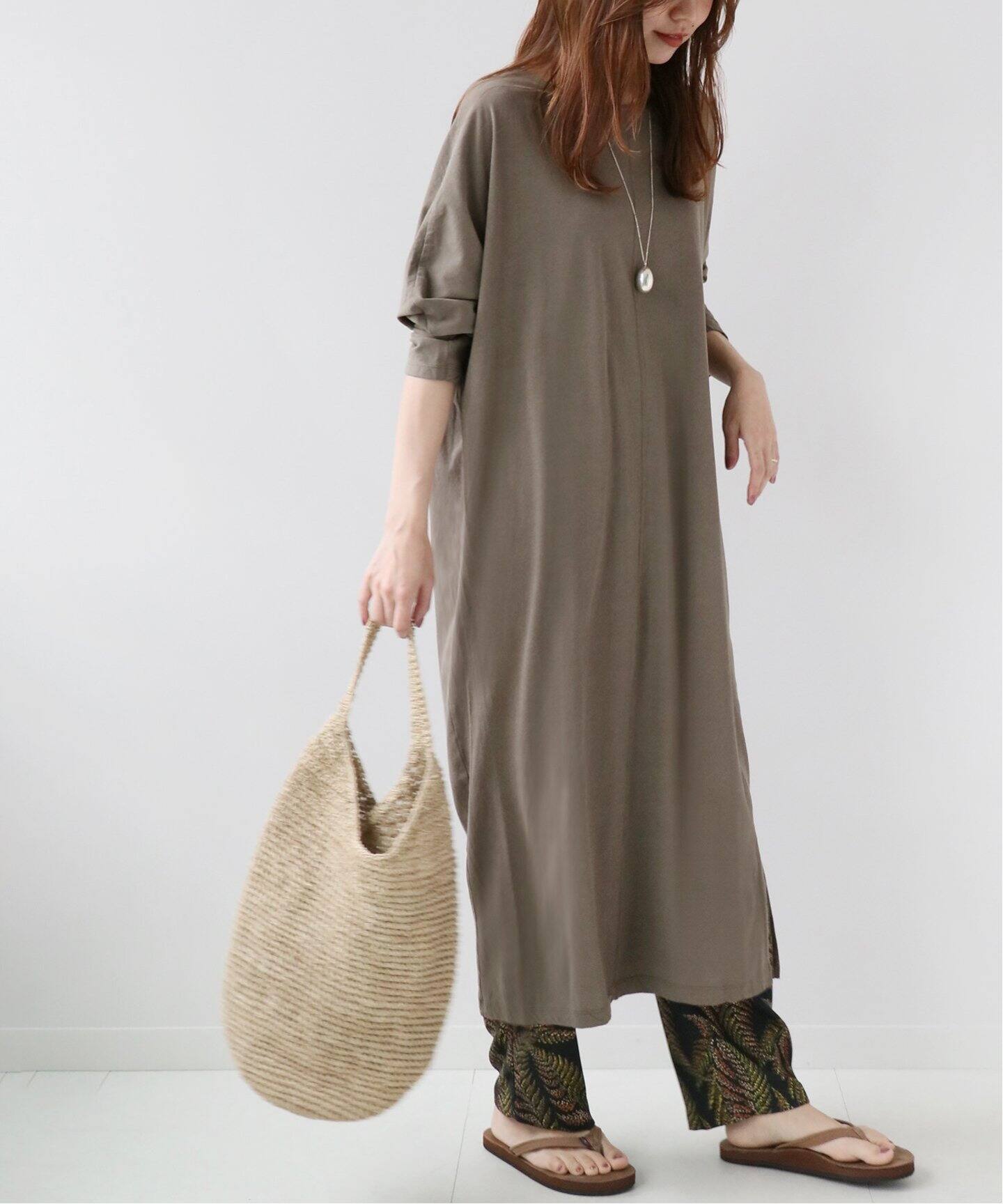 Addictテンジクサイドスリットワンピース Journal Standard Relume ジャーナルスタンダード レリューム 公式のファッション通販 Baycrew S Store Addictテンジクサイドスリットワンピース Journal Standard Relume ジャーナルスタンダード レリューム 公式のファッション通販 Baycrew S Store