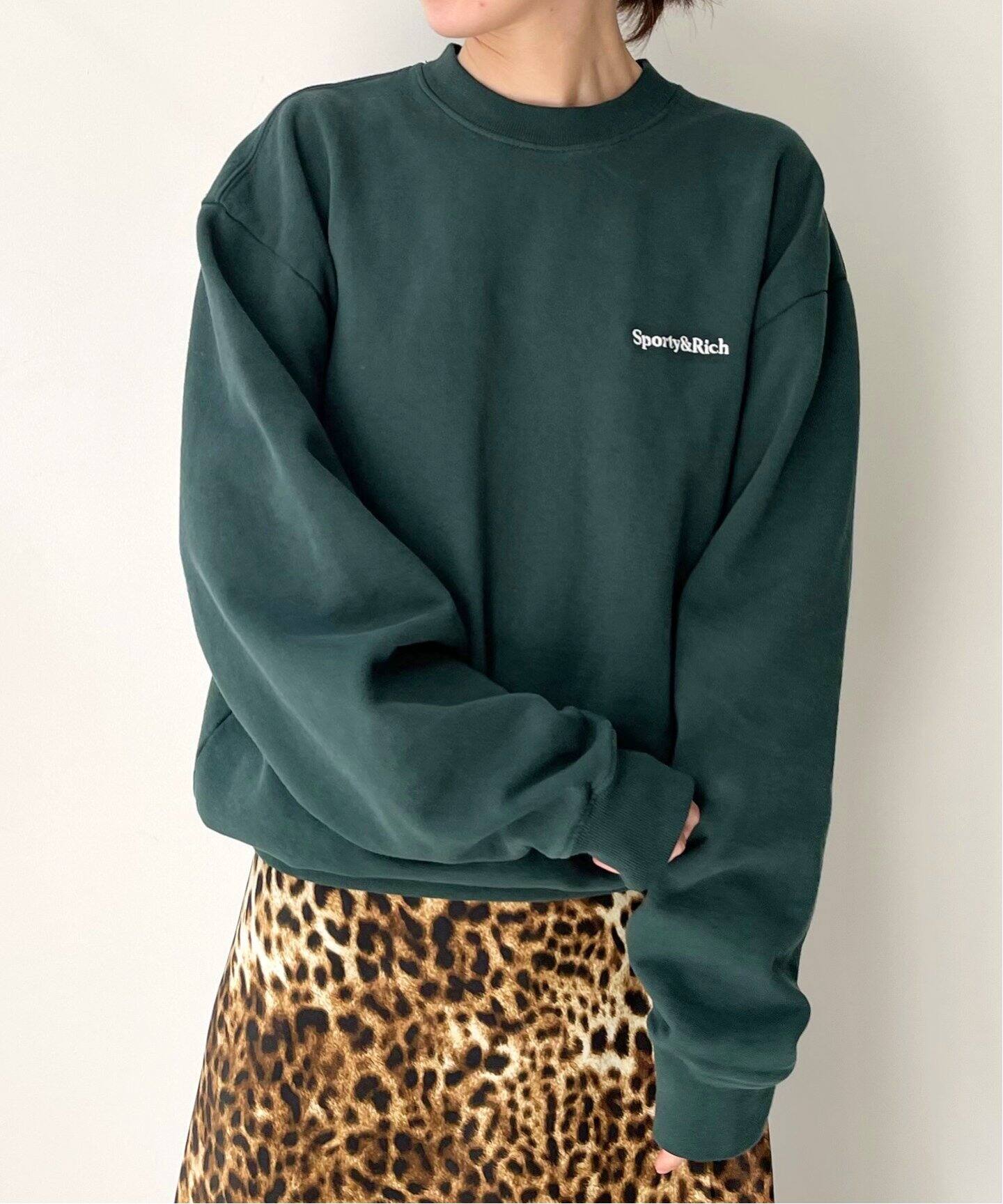 SPORTY&RICH/スポーティアンドリッチ】SERIF LOGO CREWNECK（パーカー  