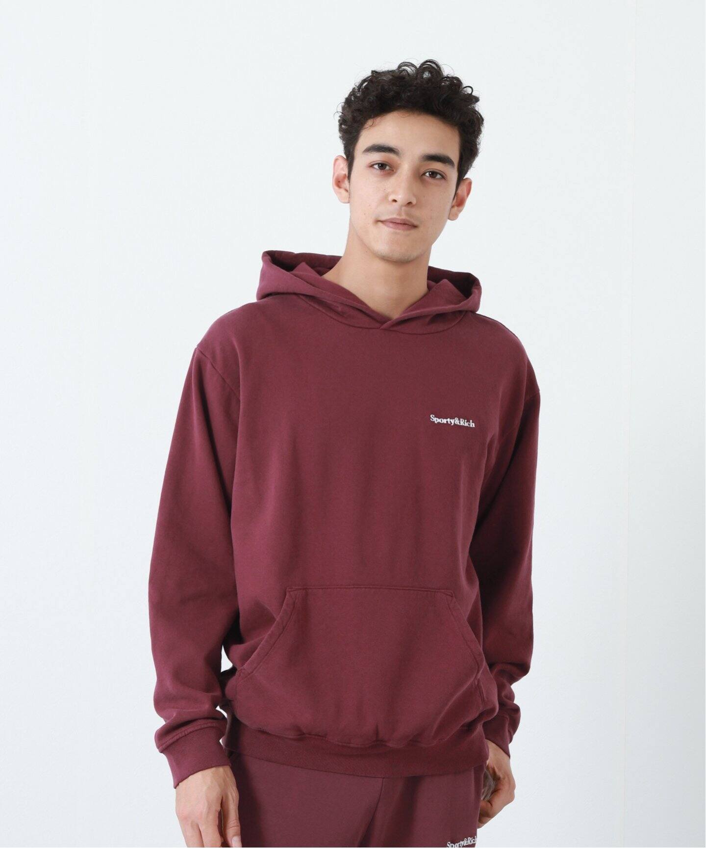 Sporty＆Rich / スポーティアンドリッチ】 SERIF LOGO HOODIE  