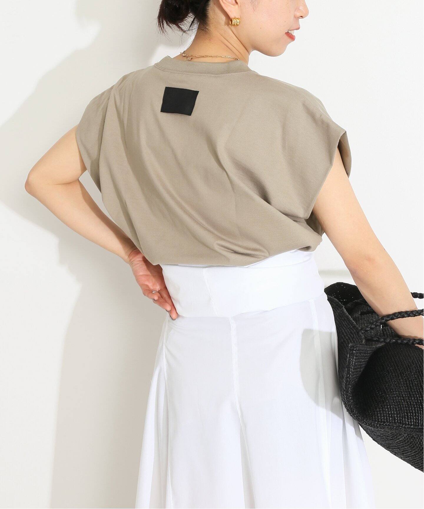 COGTHEBIGSMOKE/コグ ザ ビッグスモーク】TUCK IN SLEEVE トップス ...