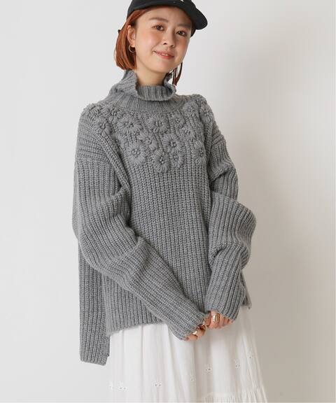 フラワーモチーフタートルニット U By Spick Span ユーバイスピックアンドスパン 公式のファッション通販 Baycrew S Store