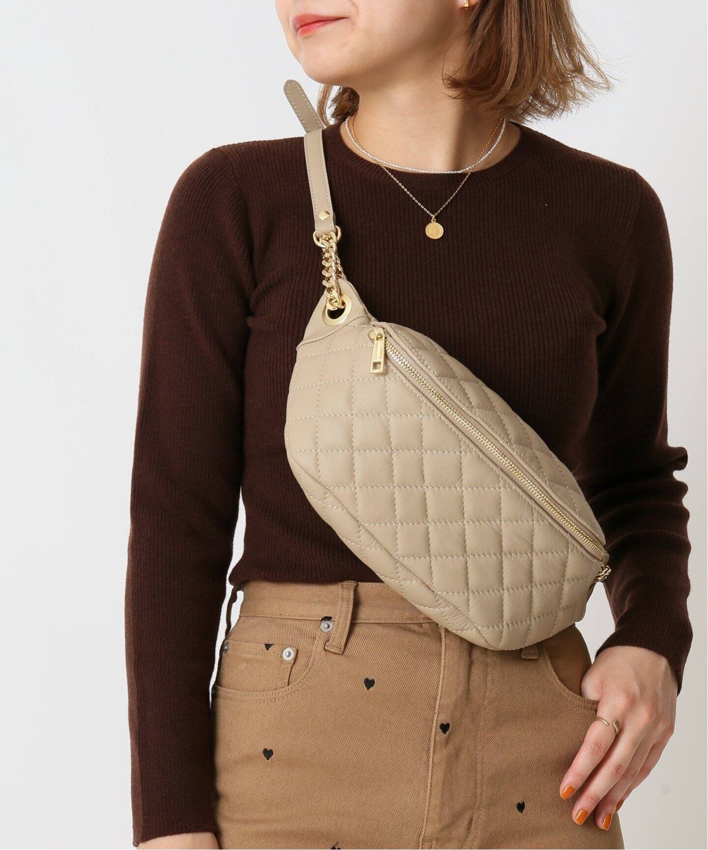 ≪追加≫【AULENTTI/オウレンティ】キルティングレザーBody Bag 4  