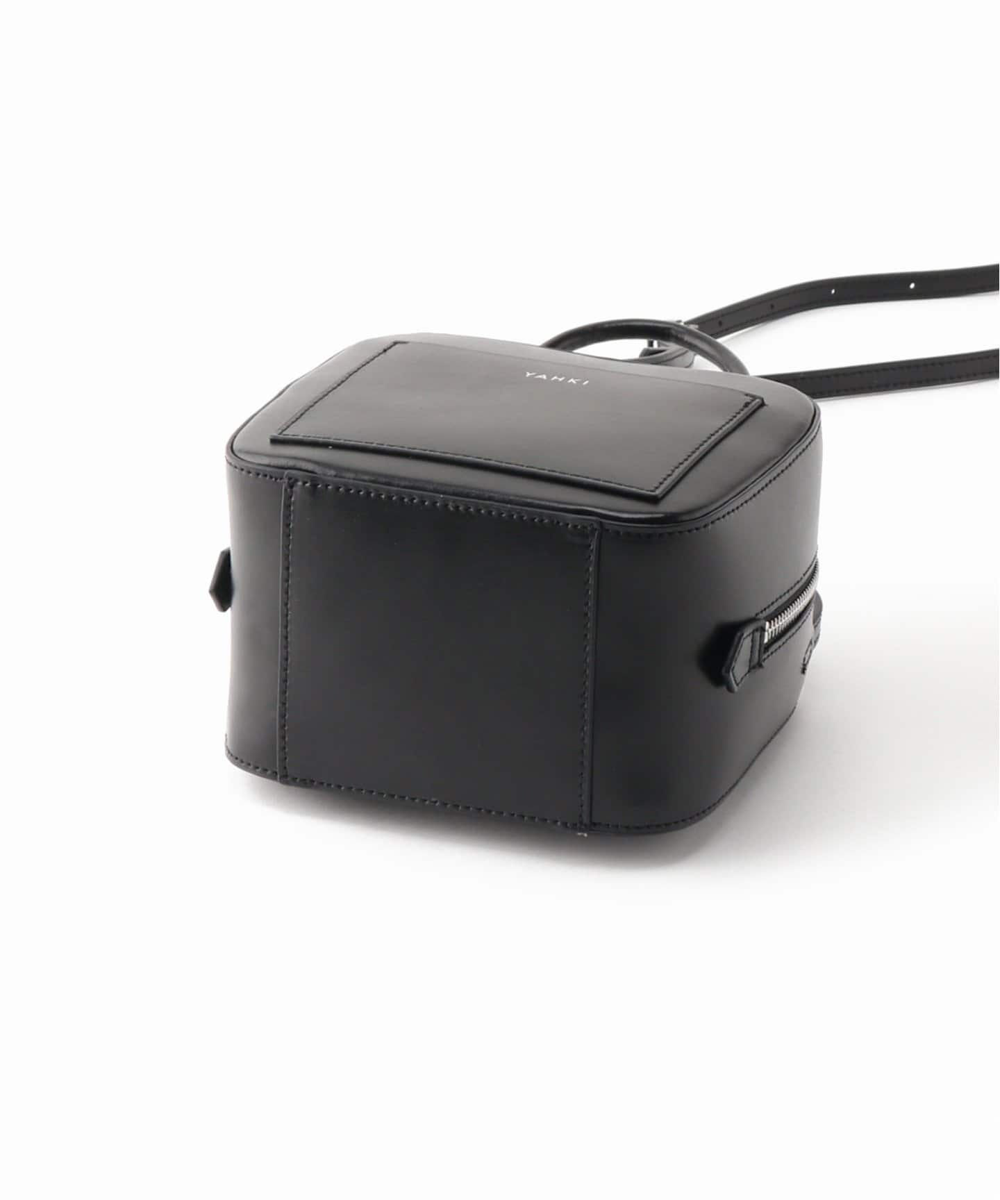 YAHKI /ヤーキ】W FACE SQUARE SHOULDERBAG:ショルダーバッグ ...