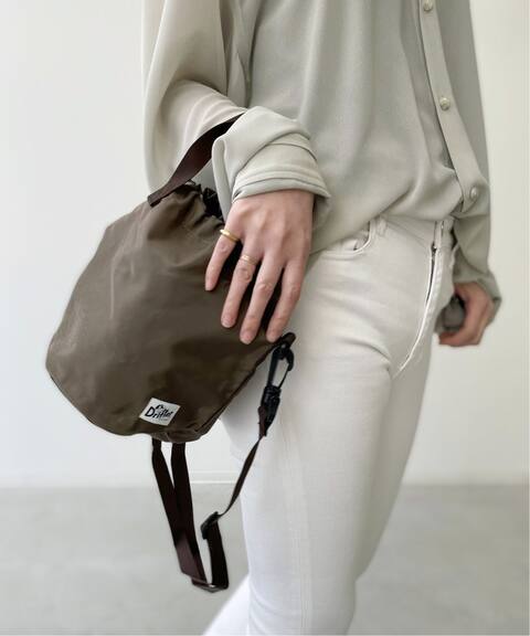 Drifter ドリフター Drawstring Pouch Bag L Appartement アパルトモン 公式のファッション通販 Baycrew S Store