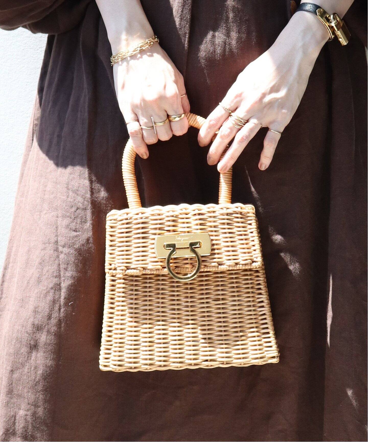 VINTAGE FERRAGAMO/フェラガモ】 Gancini ラタンショルダー