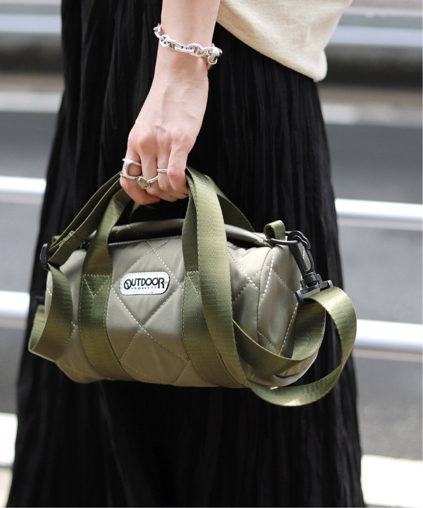 Outdoor アウトドア Slobe別注キルトミニロールショルダーバッグ Slobe Iena スローブ イエナ 公式のファッション通販 Baycrew S Store