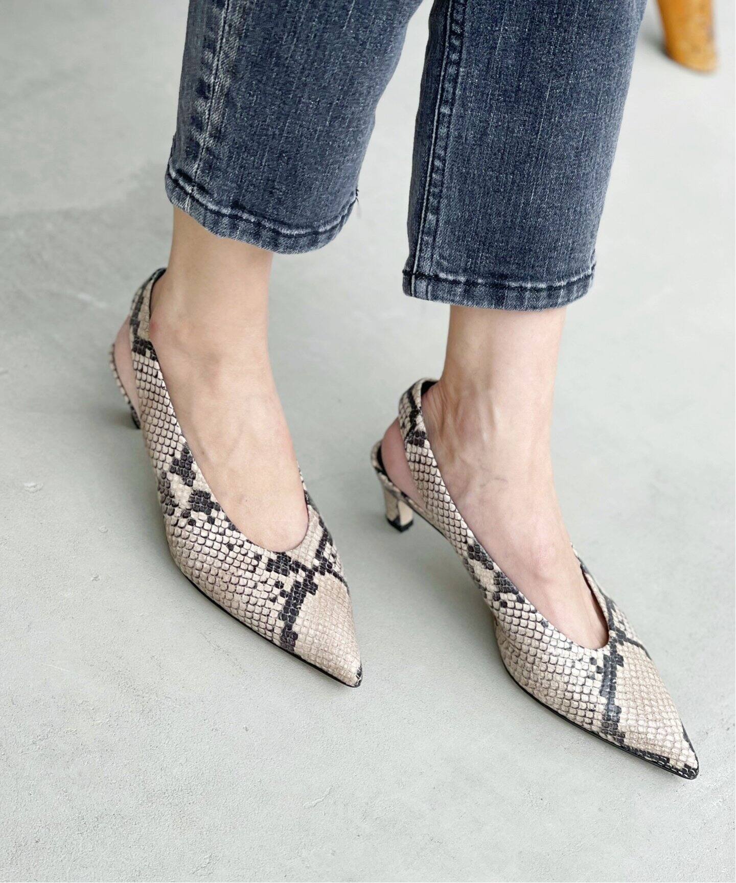 BRENTA/ブレンタ】Python Back Strap 4cm Heel Mule（サンダル）｜L 