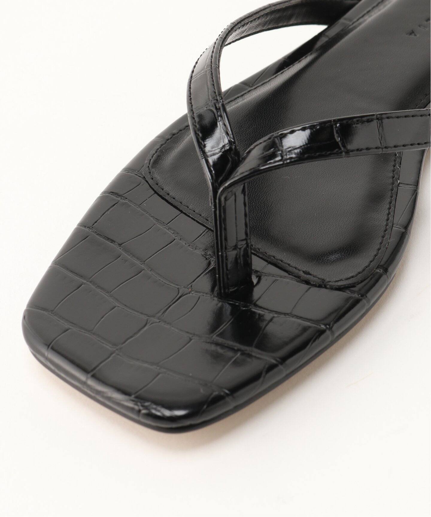 STUDIO AMELIA/スタジオアメリア】クロコスクエアトゥトング（サンダル  