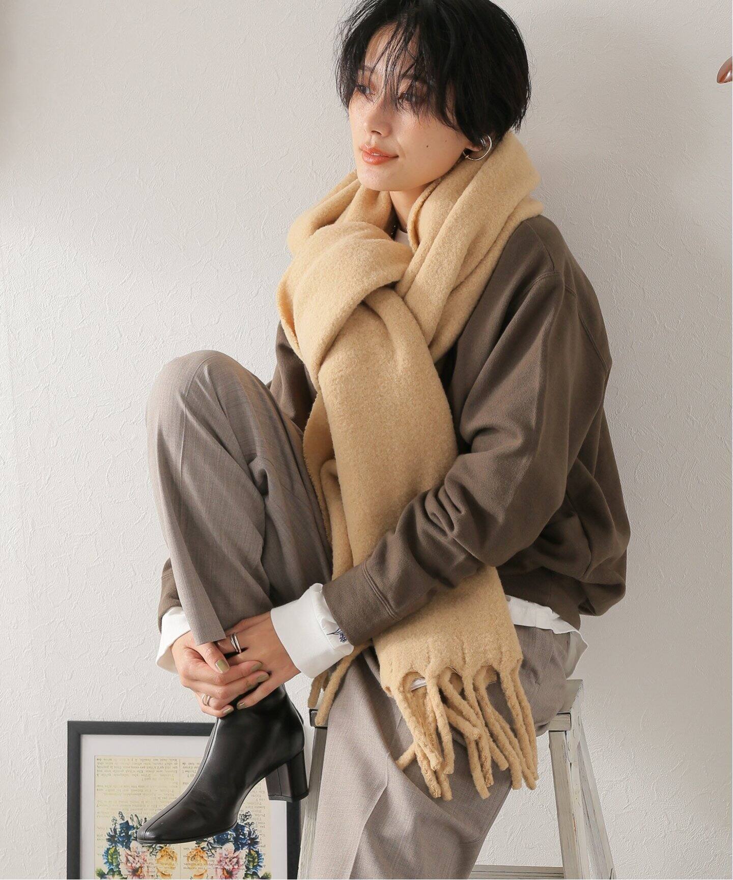 定価2.4万 しおれ 新品 MASU SUKA LONG SCARF シルバー ストール