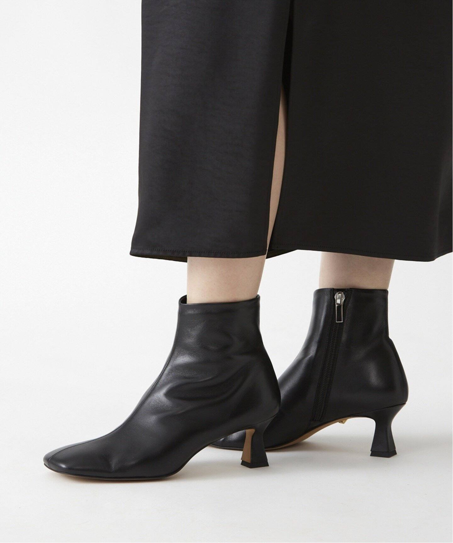 TAEKO HIGASHIHARA×GRISE 5.5レザースクエアソフトショート