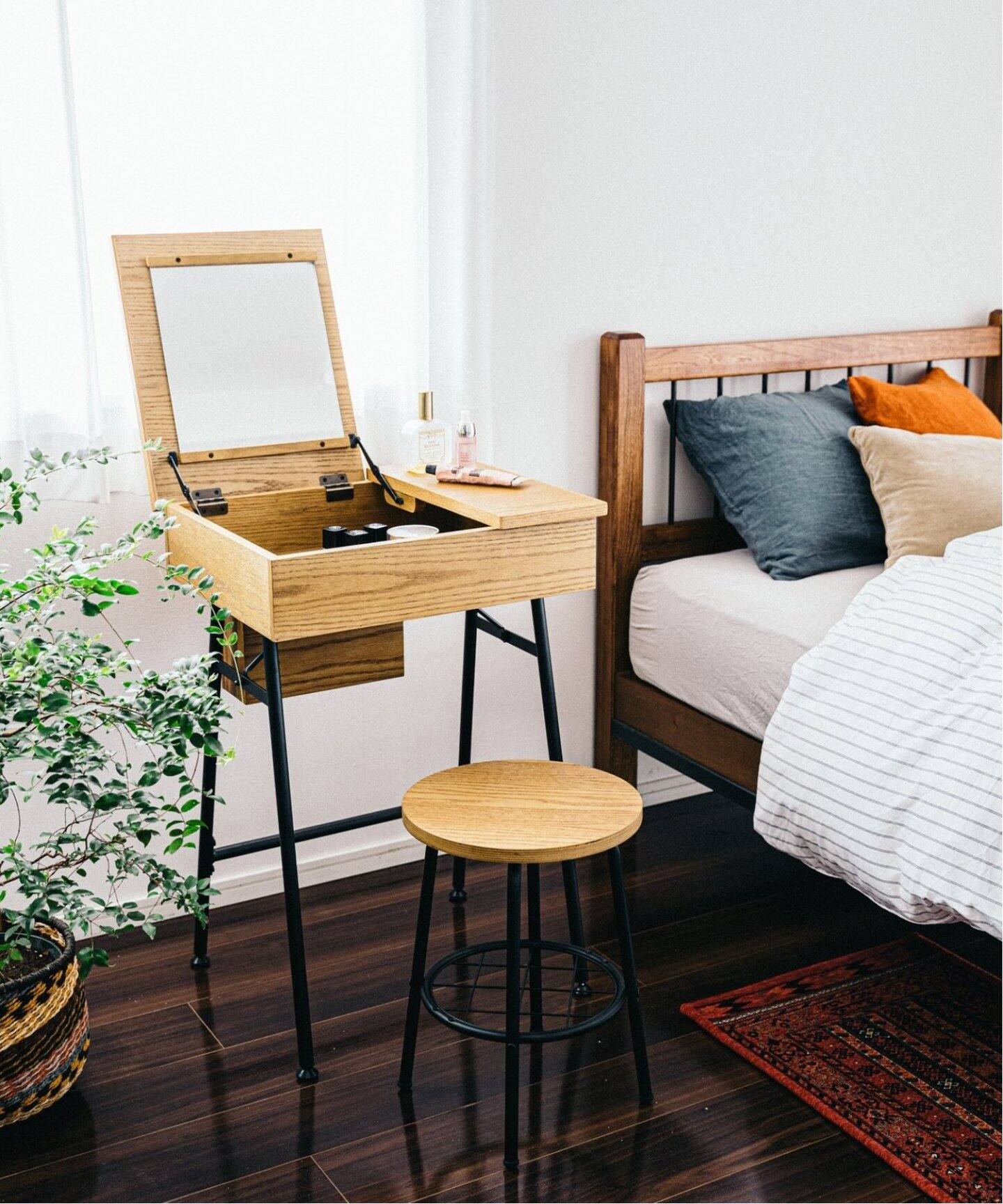 中型商品》LILLE VANITY DESK リルバニティデスク（テーブル  