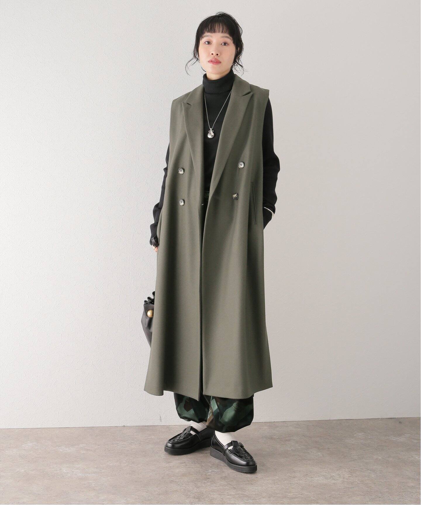 【極美品】SACRA　23年モデル　ライトメルトンジレ　テーラードジレ カーキ SACRA 定価53,900 ライトメルトンジレカーキ完売品ロングジレ