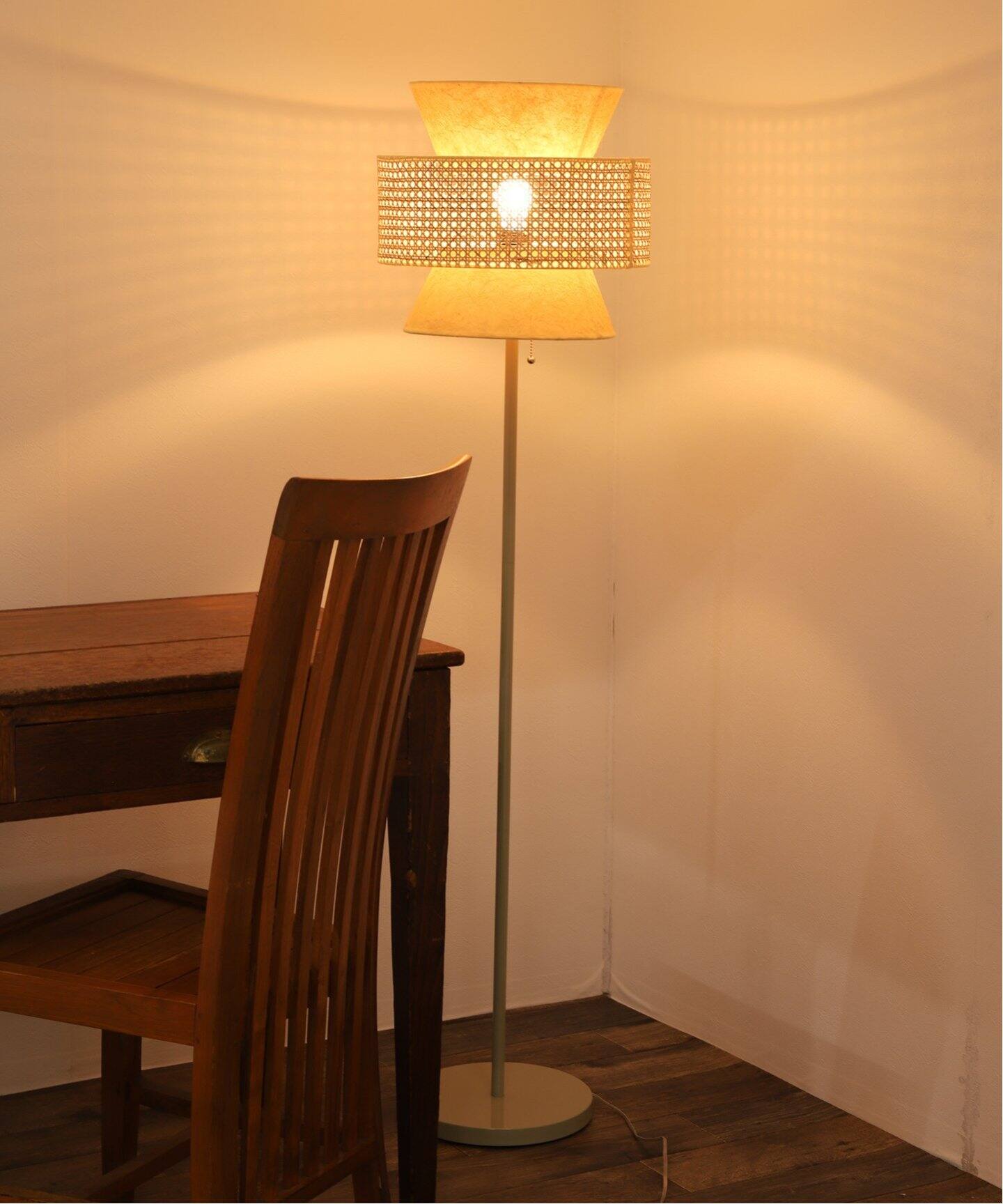 Marta Floor Lamp マルタ フロアランプ（照明）｜JOURNAL STANDARD 