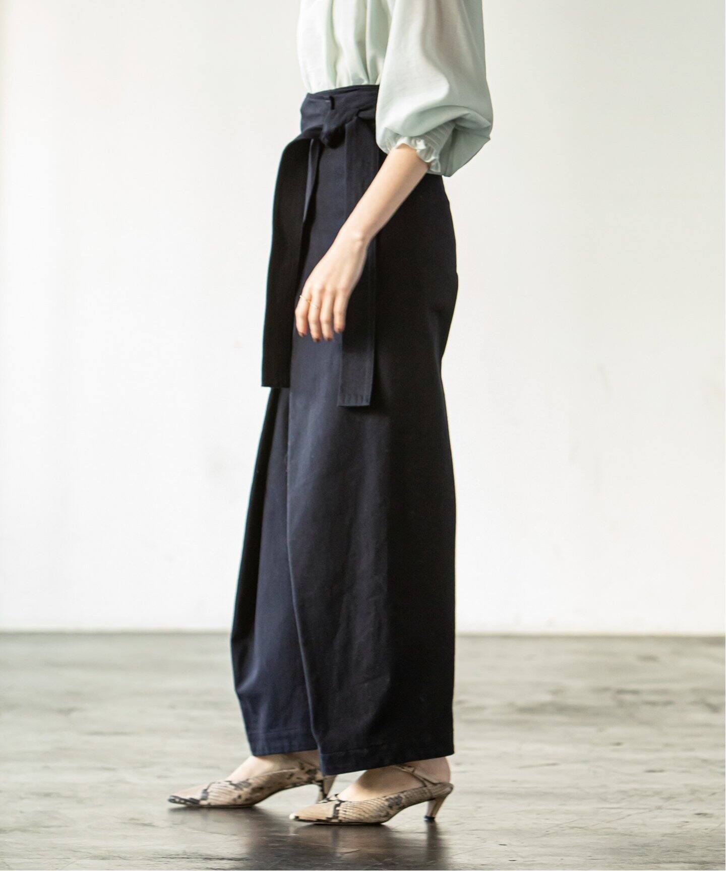 クラシックツイルフロントラップワイドパンツ◇|NOBLE(ノーブル ...