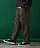 TECH CORDS OVAL FIT パンツ