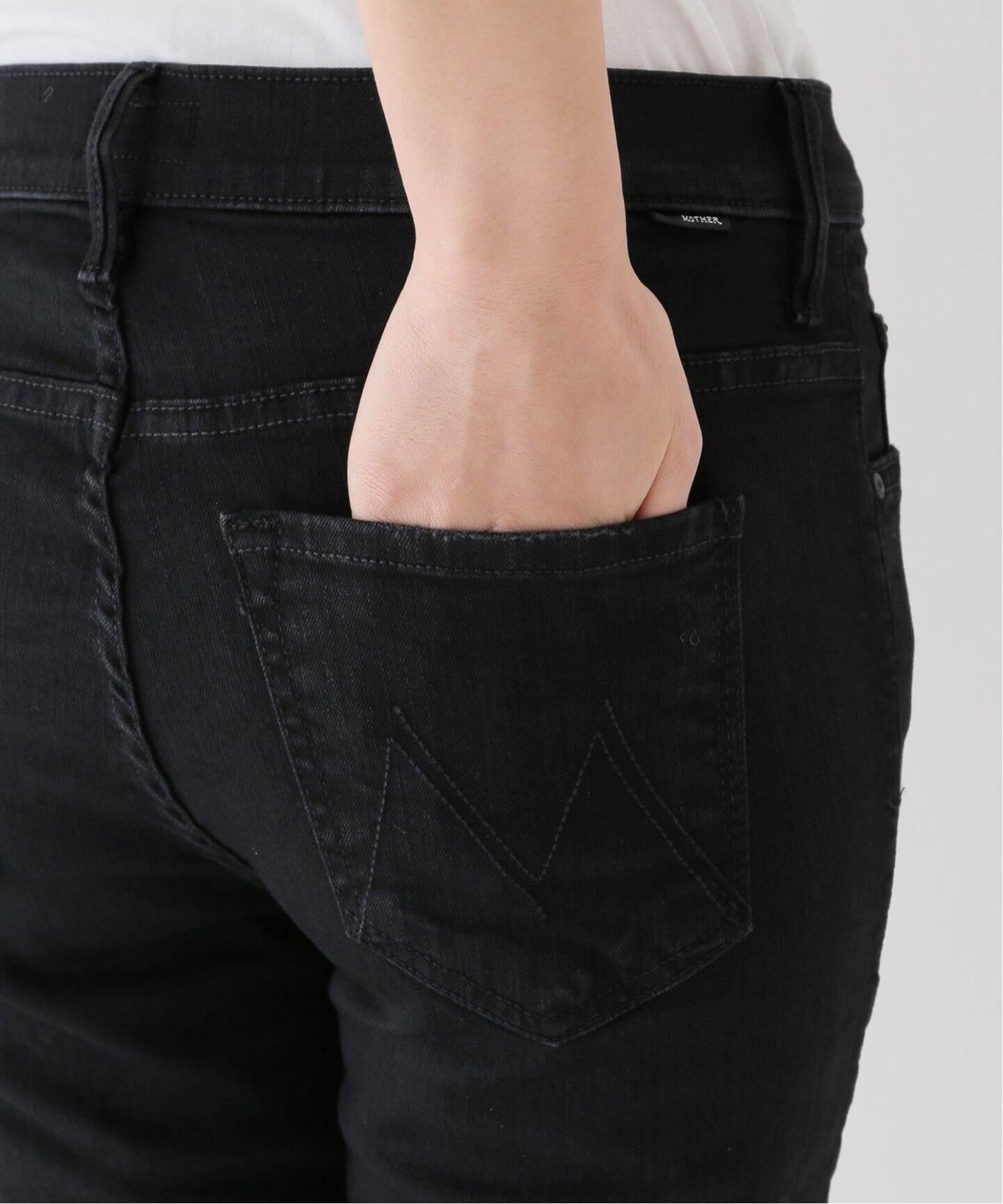 MOTHER/マザー】BLACK INSIDER CROP（デニムパンツ・ジーンズ  