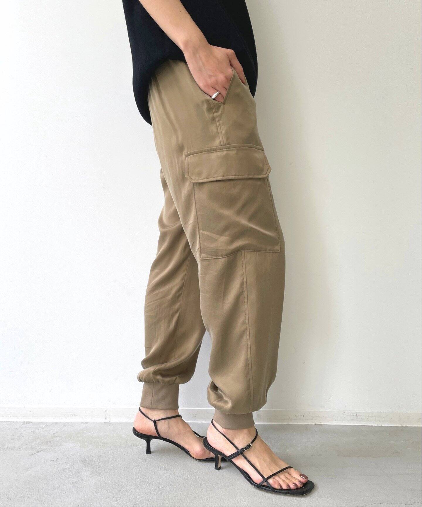 フィブリルサテン カーゴパンツ（その他パンツ）｜L