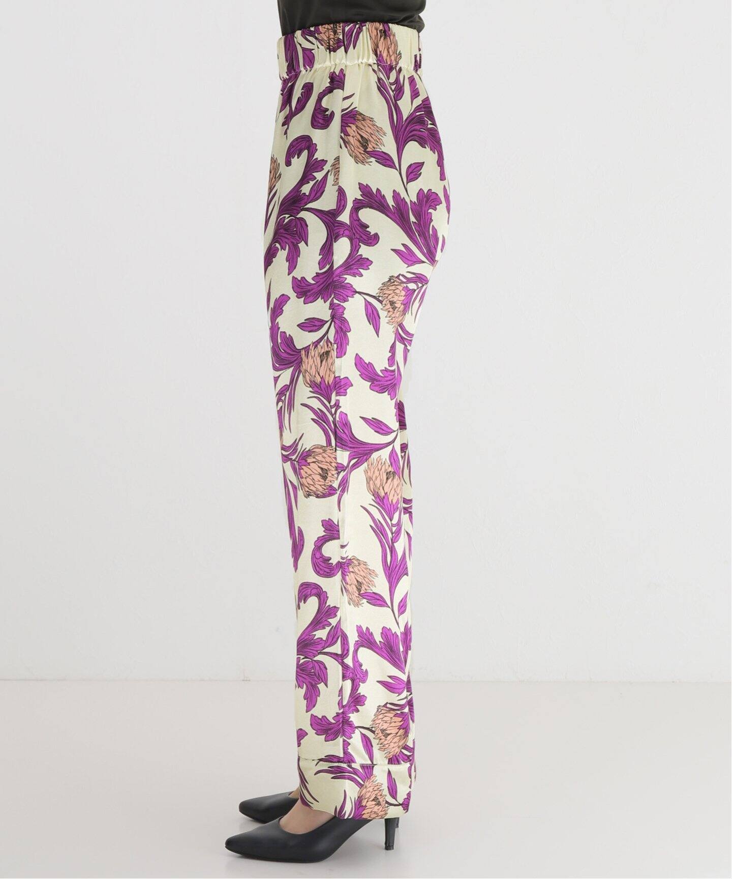 SENSI STUDIO/センシ スタジオ】Silk Slouchy Pants（その他パンツ  