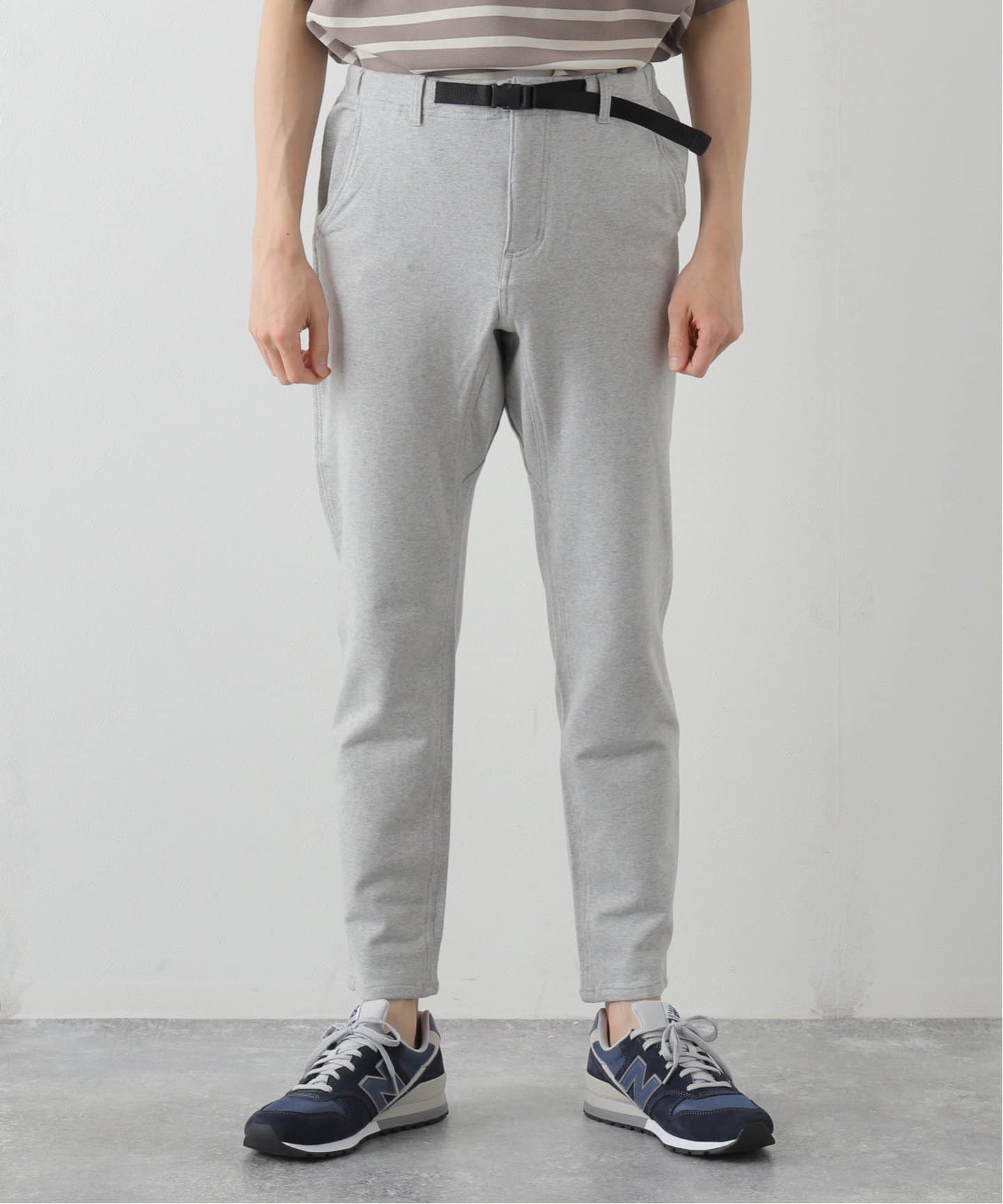 D.HYGEN - Bum Flap Damaged Denim Drop Crotch Slim Pants