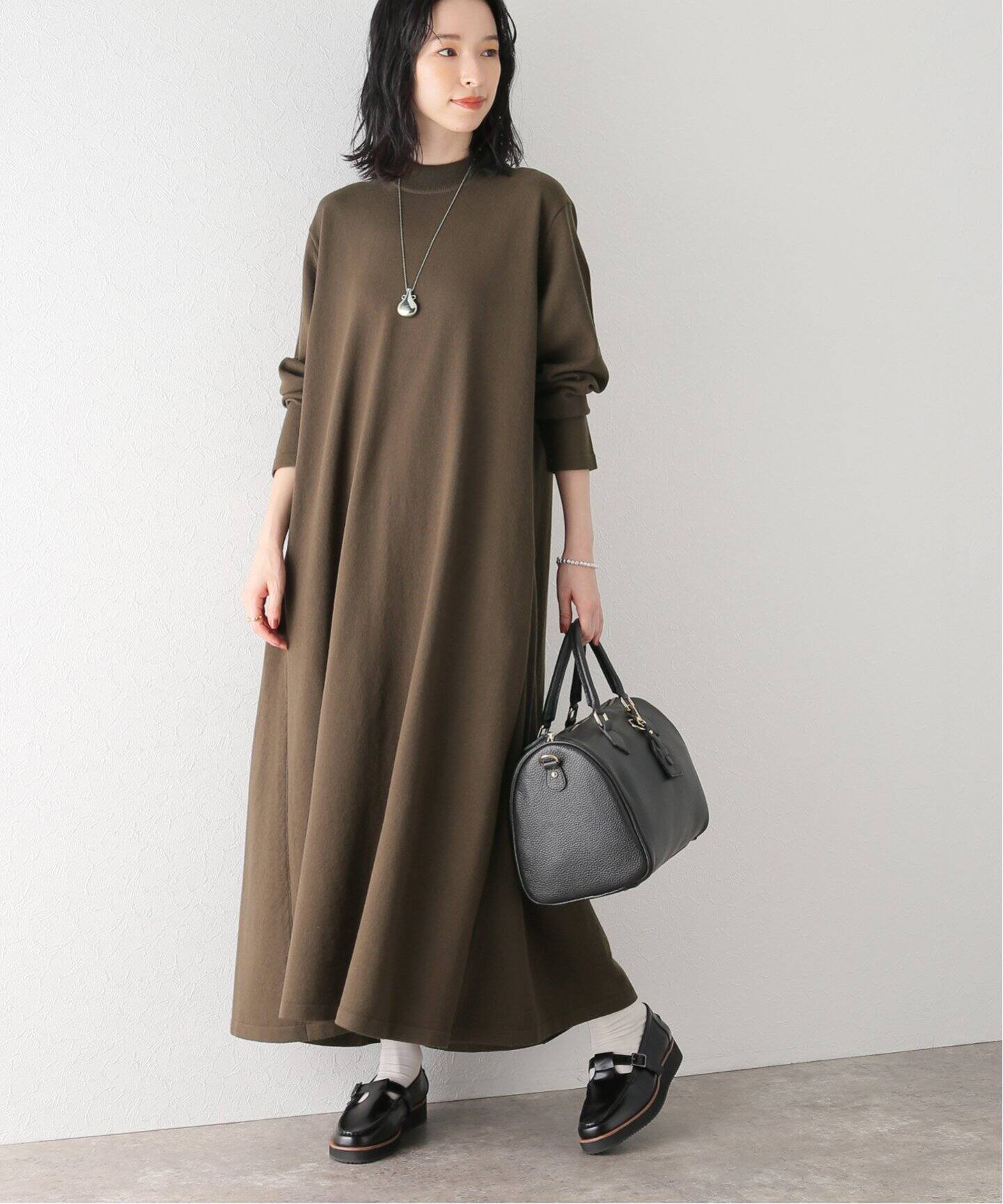 ATON / エイトン】NATURAL DYE WOOL MOCK NECK DRESS（ワンピース 