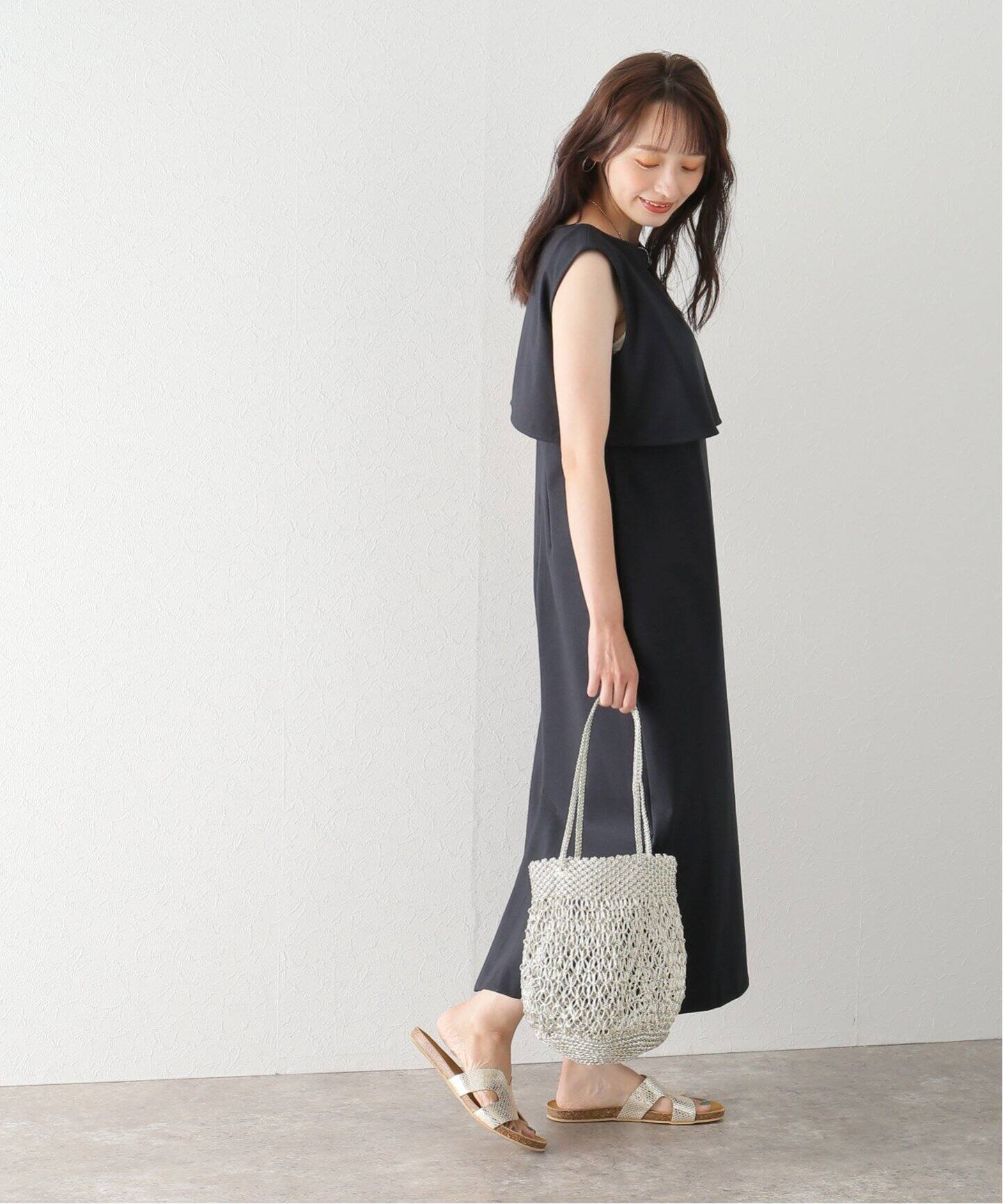 スクエアカラーワンピース La Totalite ラ トータリテ 公式のファッション通販 Baycrew S Store