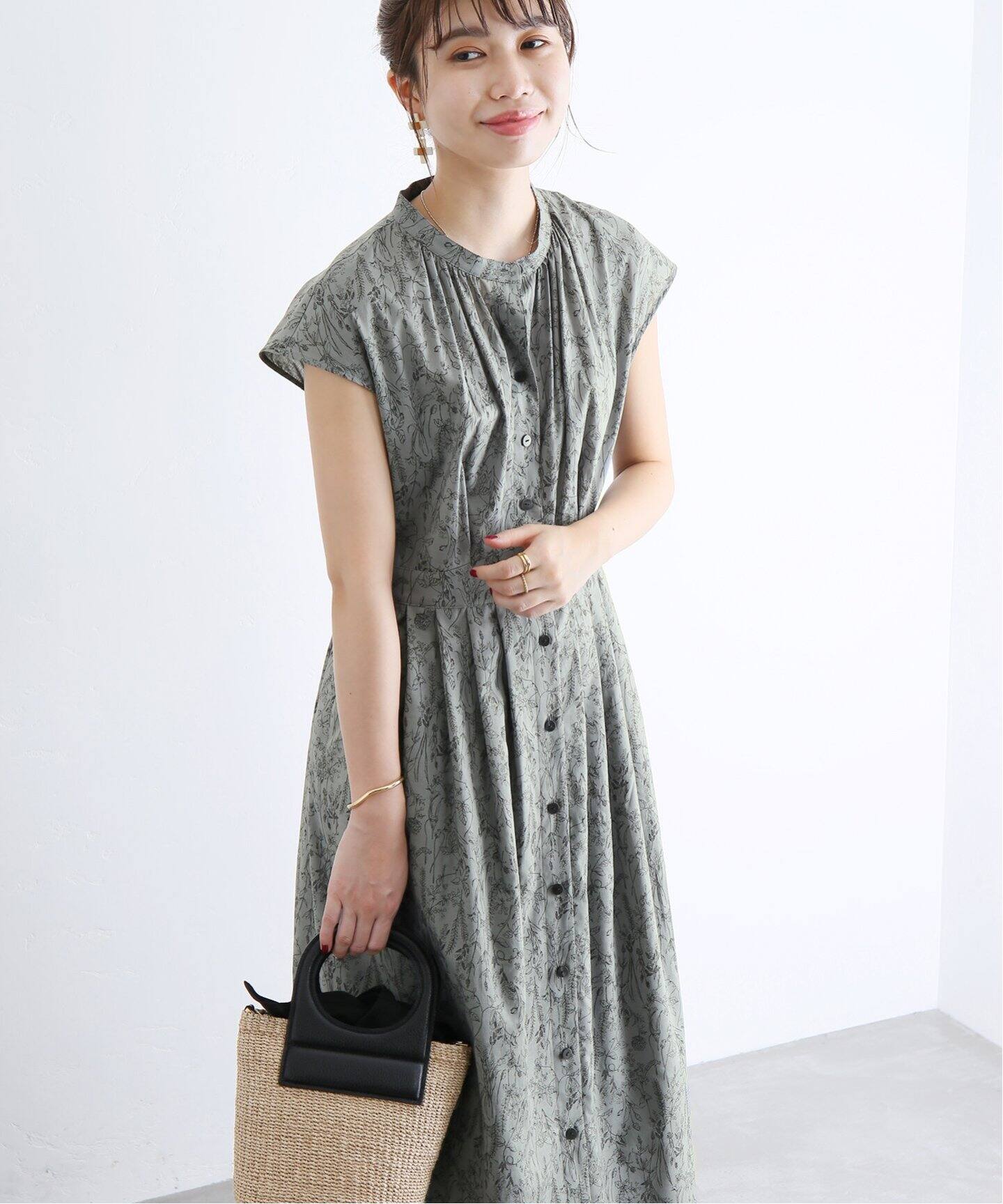 ウエストタックコットンプリントワンピース（ワンピース）｜La  