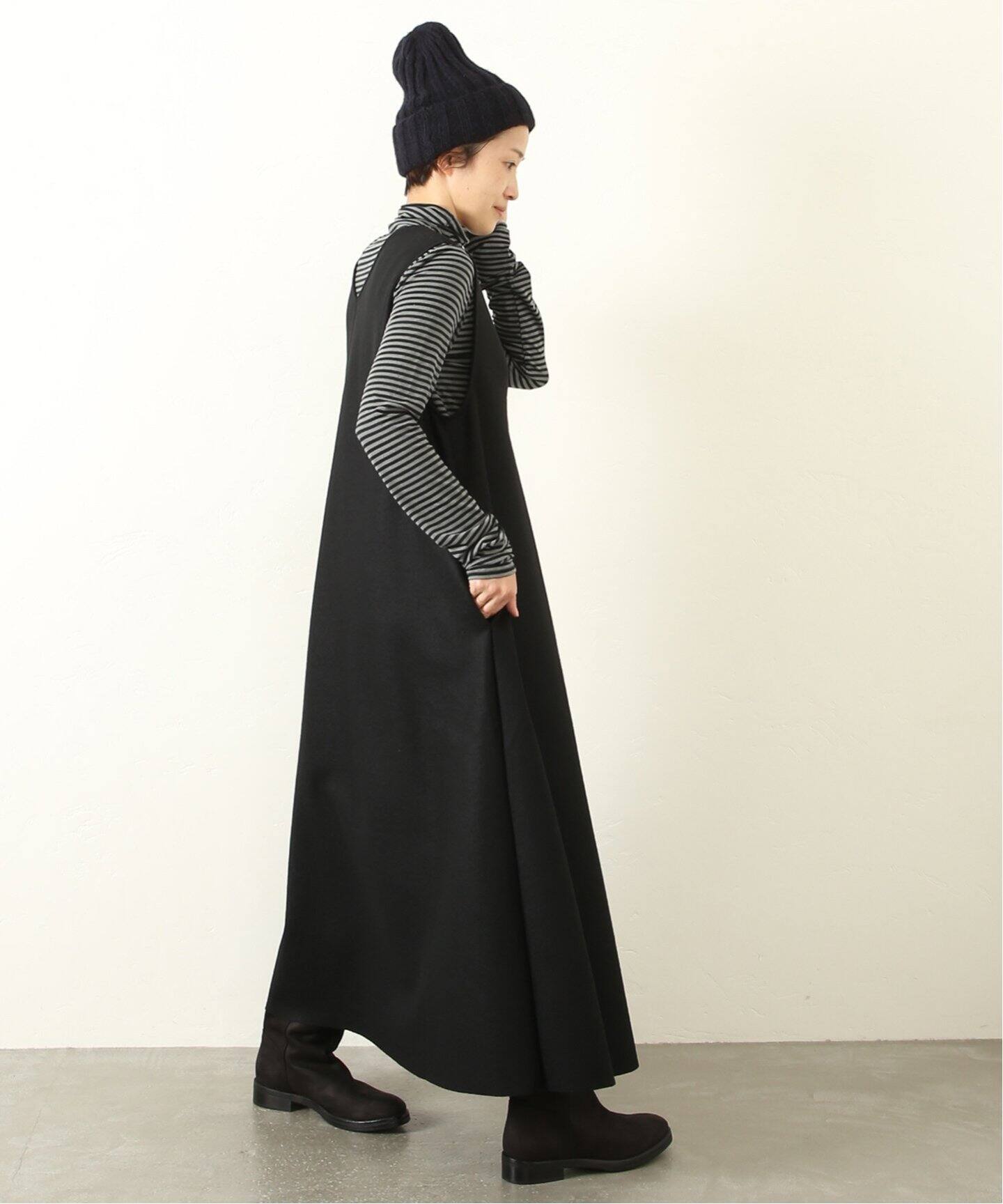 SUIVI.ノースリーブ黒白チェックロングワンピース （ウールリング 