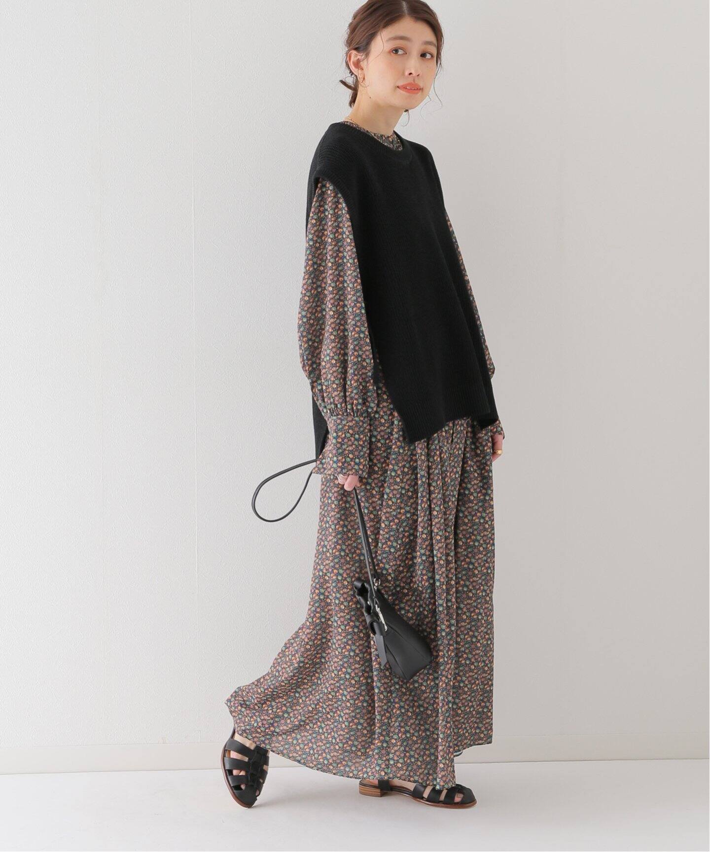 小花柄ギャザースモックワンピース（ワンピース）｜JOURNAL STANDARD  