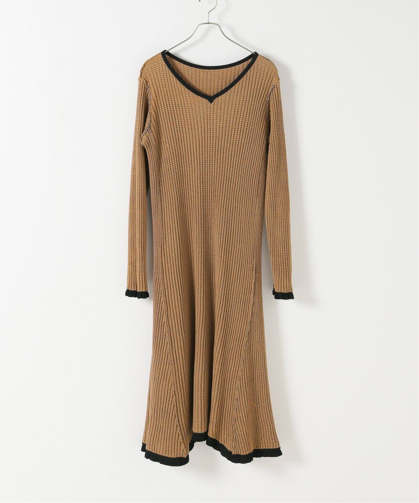 AKANE UTSUNOMIYA/アカネウツノミヤ】ニットワンピース（ワンピース  