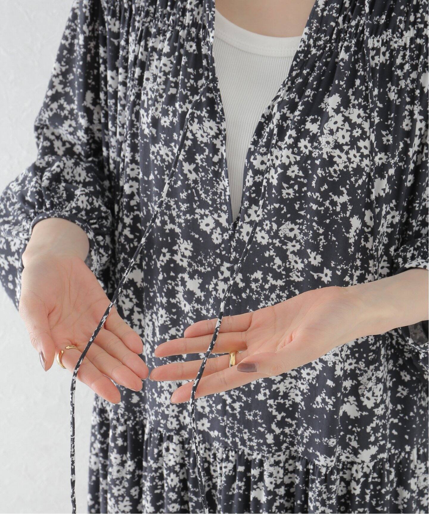 Contrast Flower ワンピース Plage プラージュ 公式のファッション通販 Baycrew S Store Contrast Flower ワンピース Plage プラージュ 公式のファッション通販 Baycrew S Store