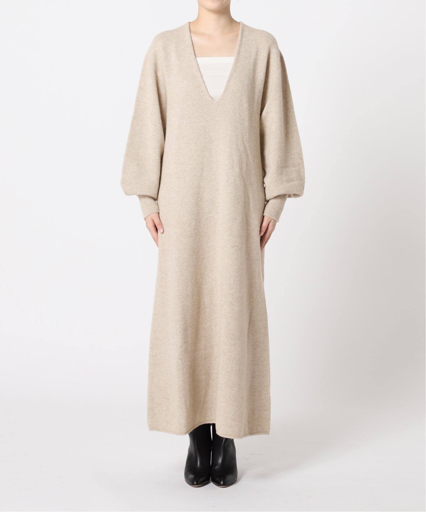 カシミヤコン フカVニットロングワンピース（ワンピース  