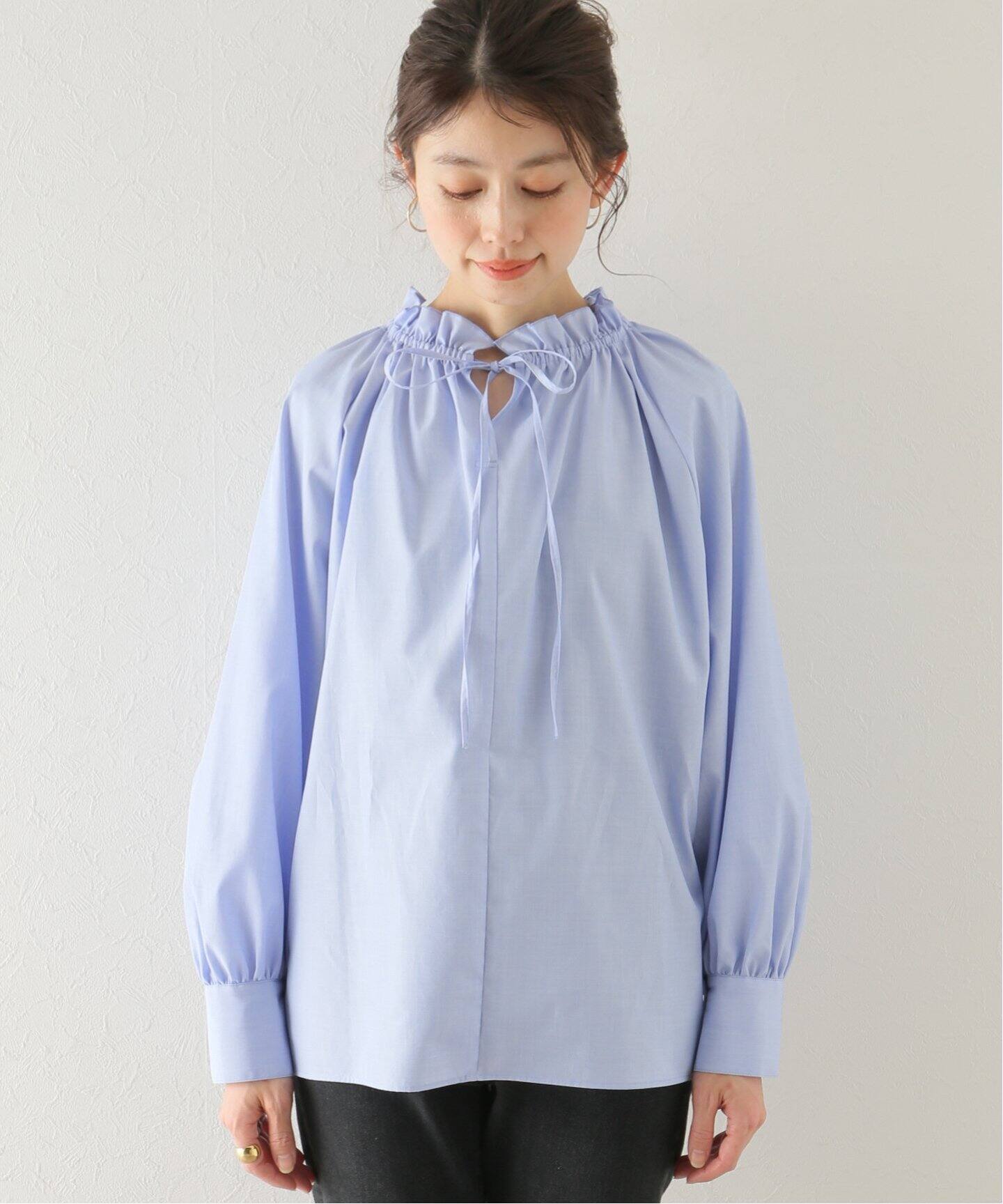 新品タグ付き♡Pheeta コットン刺繍ブラウス ギャザー フリルブルー