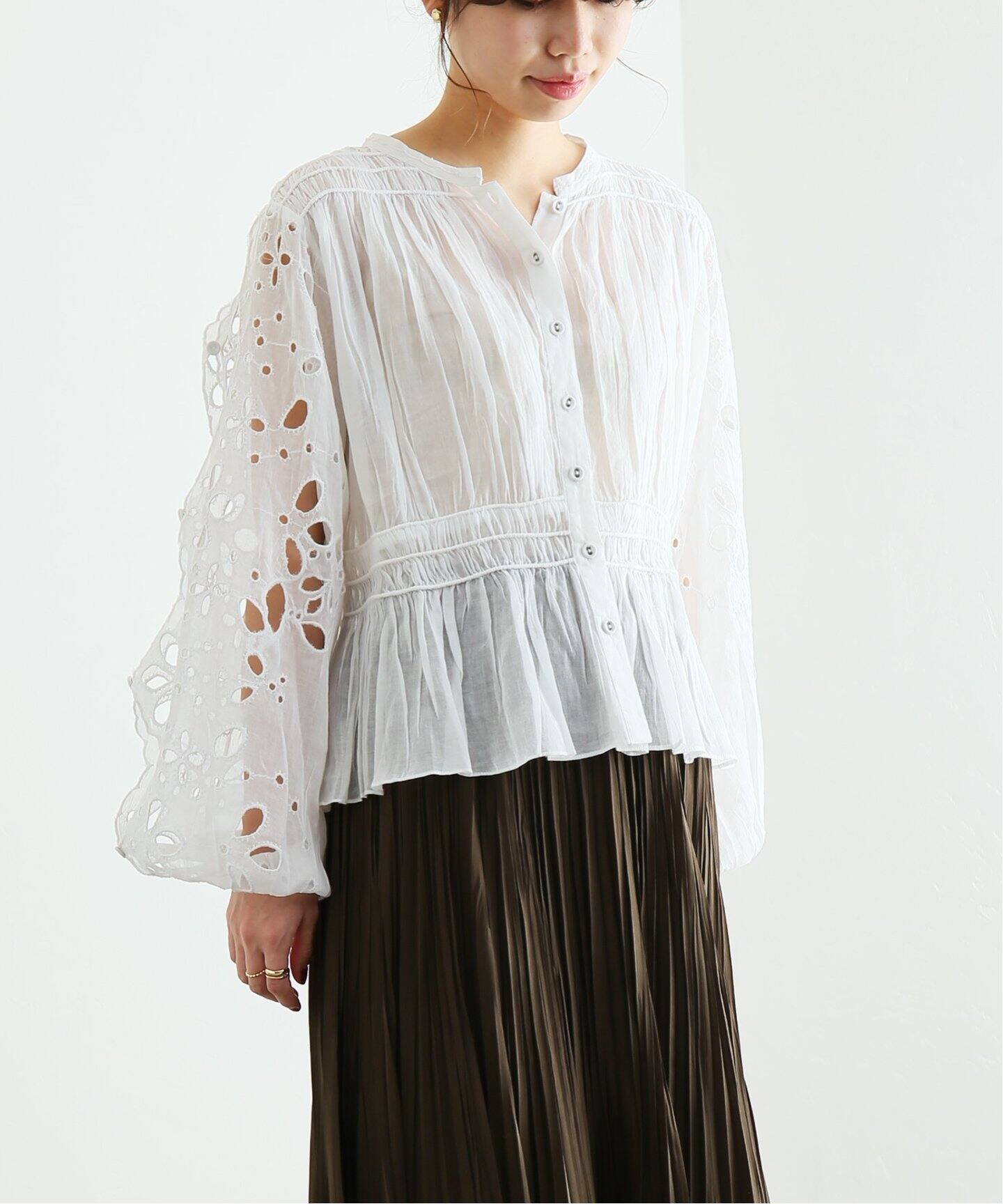 MES demoiselles...parisのレースブラウス