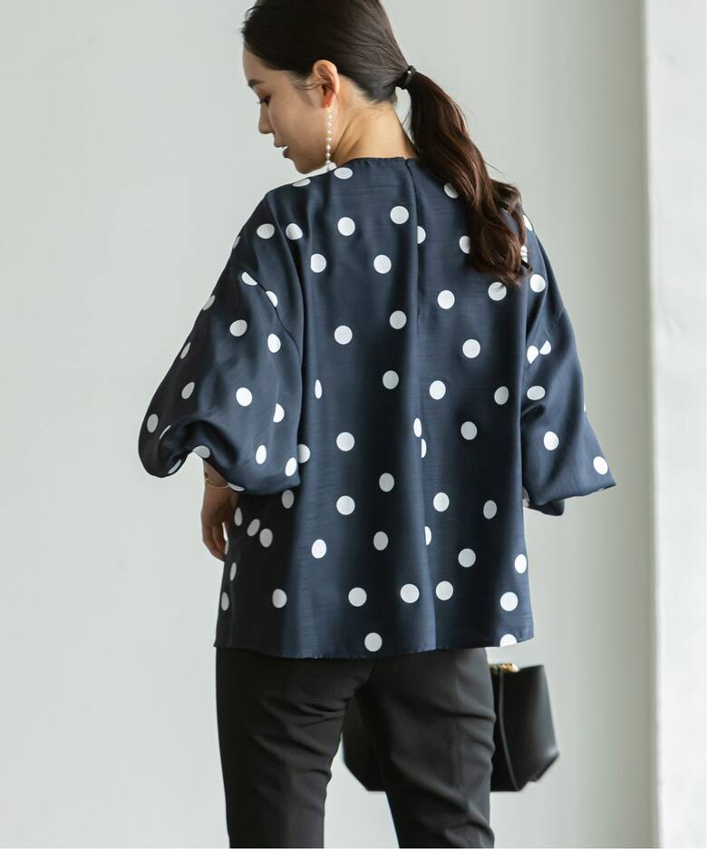 新品タグ付】NOBLE ドッドプリントシャンタンブラウス 