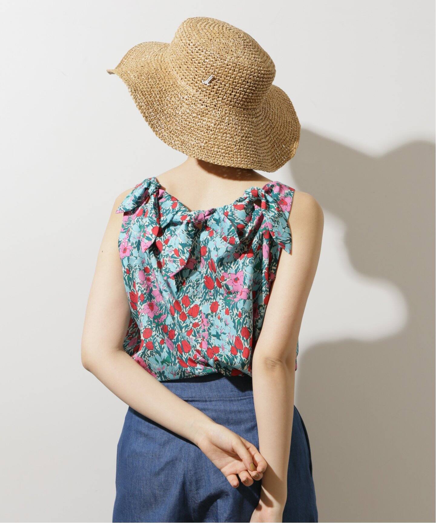 IENA LA BOUCLE RATTIフラワーリボンブラウス|IENA(イエナ)公式の IENA LA BOUCLE RATTIフラワーリボンブラウス|IENA(イエナ)公式の