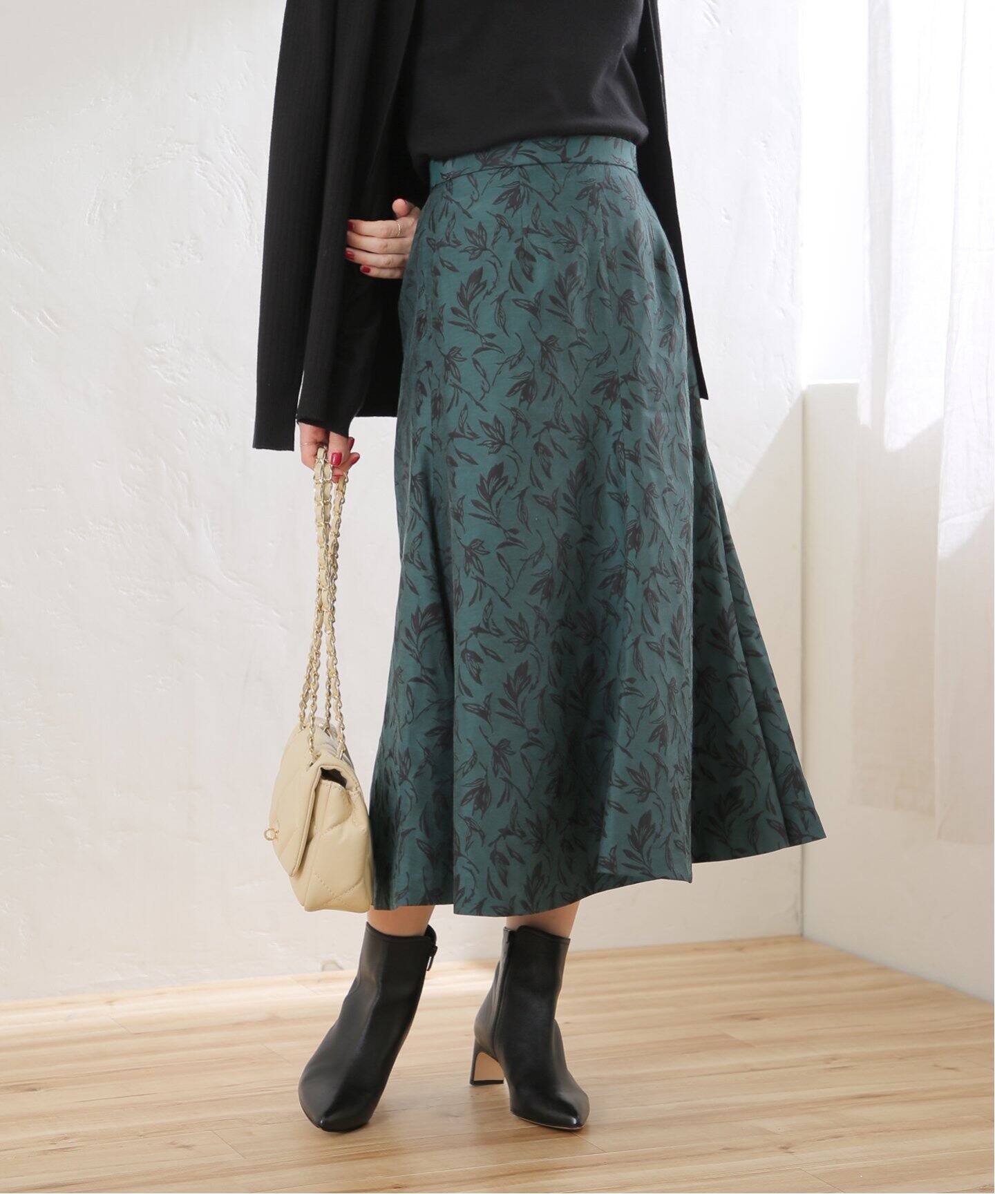 ボタニカルジャガードフレアスカート（ロング・マキシ丈スカート）｜La  