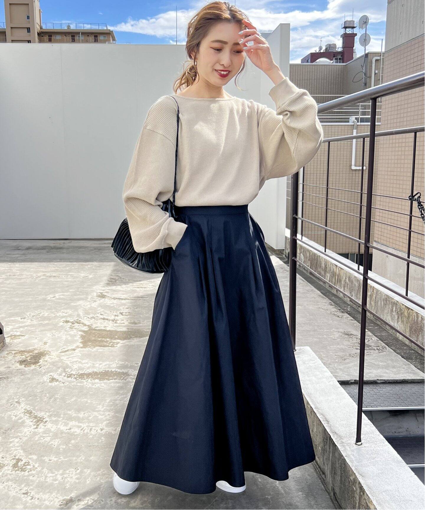 ヘビータフタタックボリュームスカート（ロング・マキシ丈スカート  