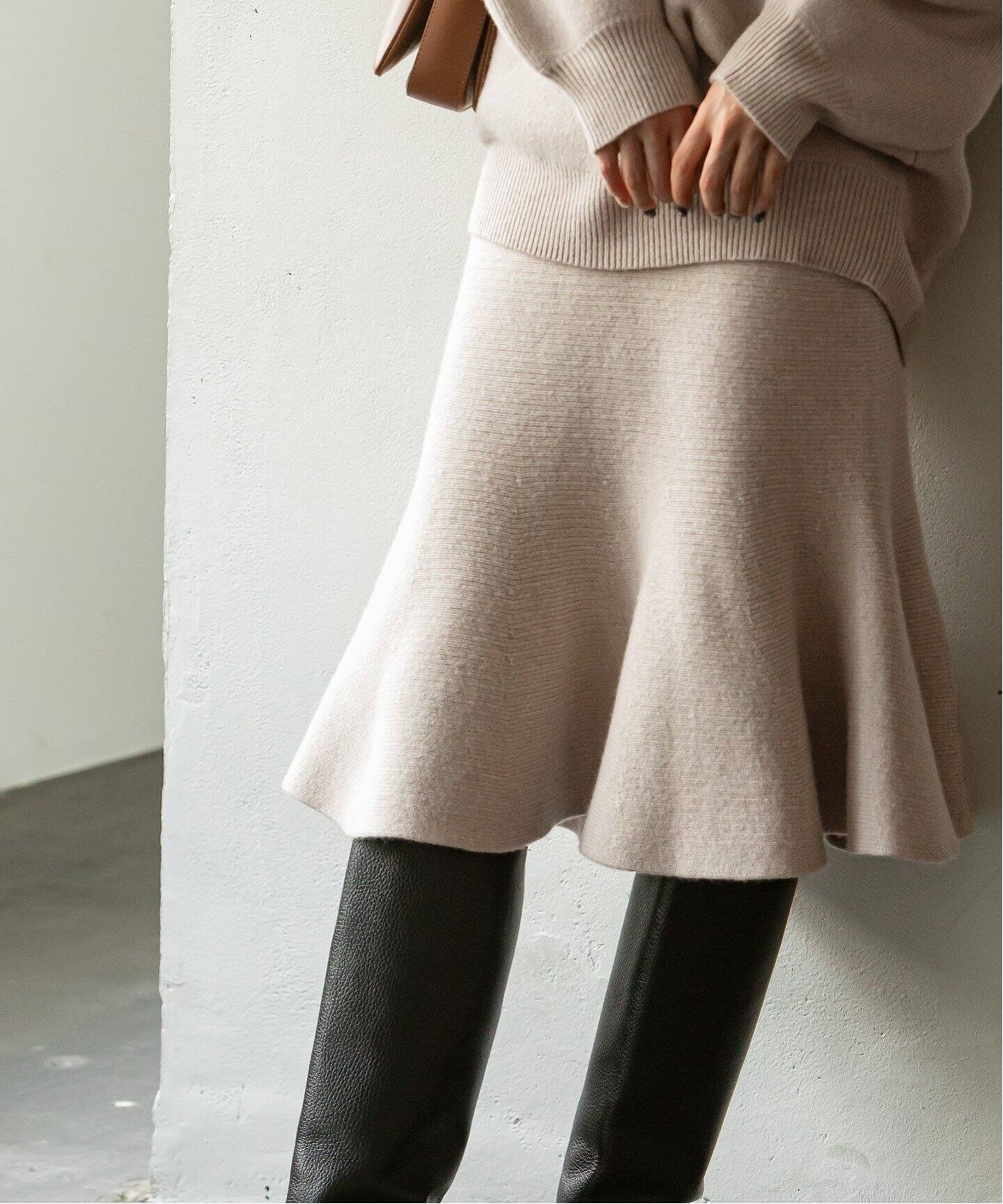 ウールスムースフレアニットスカート（ロング・マキシ丈スカート  