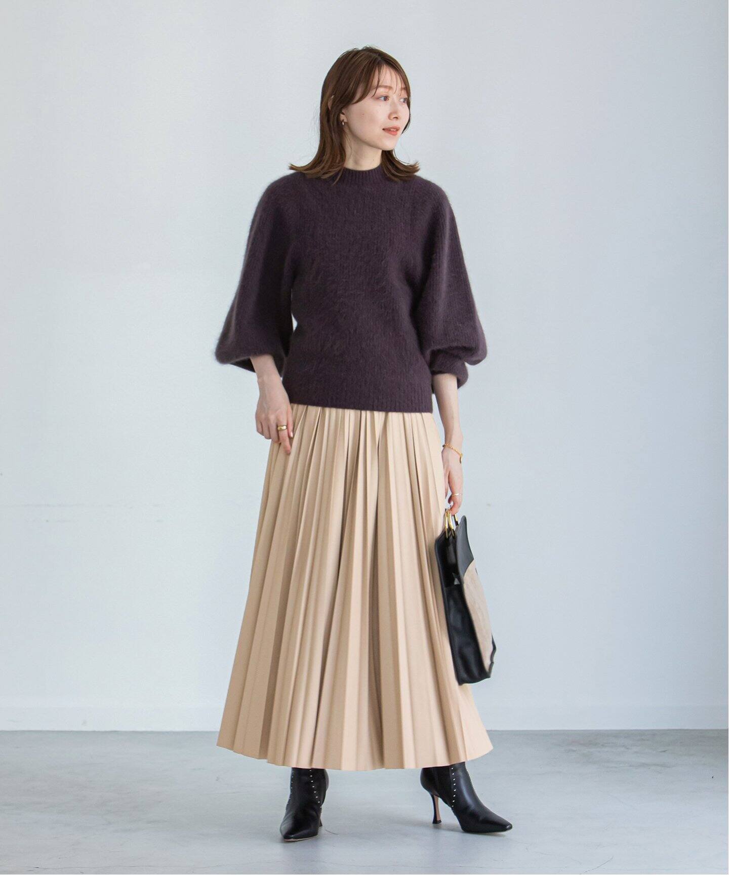 フェイクレザープリーツスカート（ロング・マキシ丈スカート 
