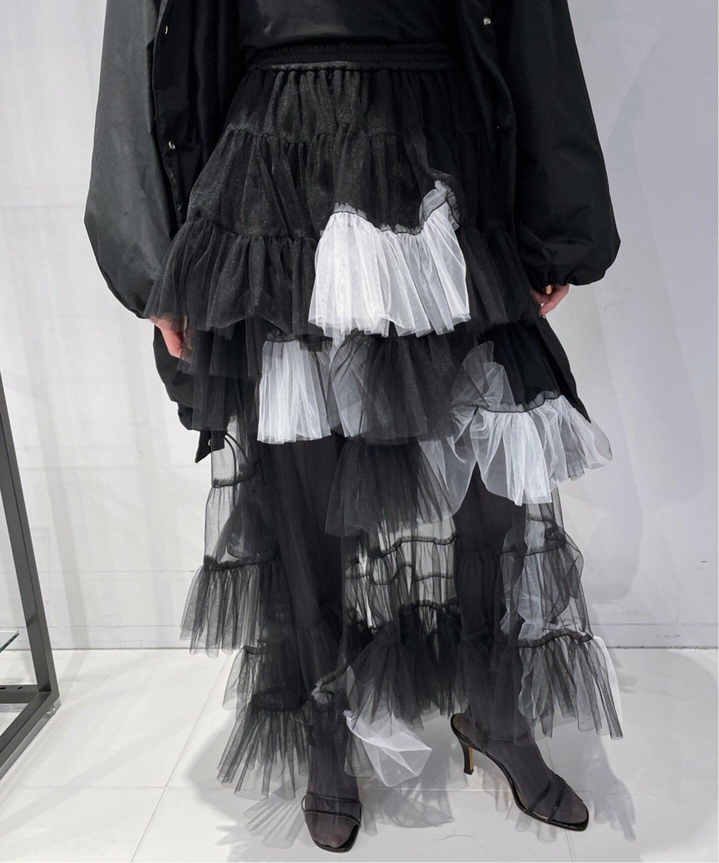 VIVIANO / ヴィヴィアーノ】Asymmetric Tulle Skirt（その他スカート  